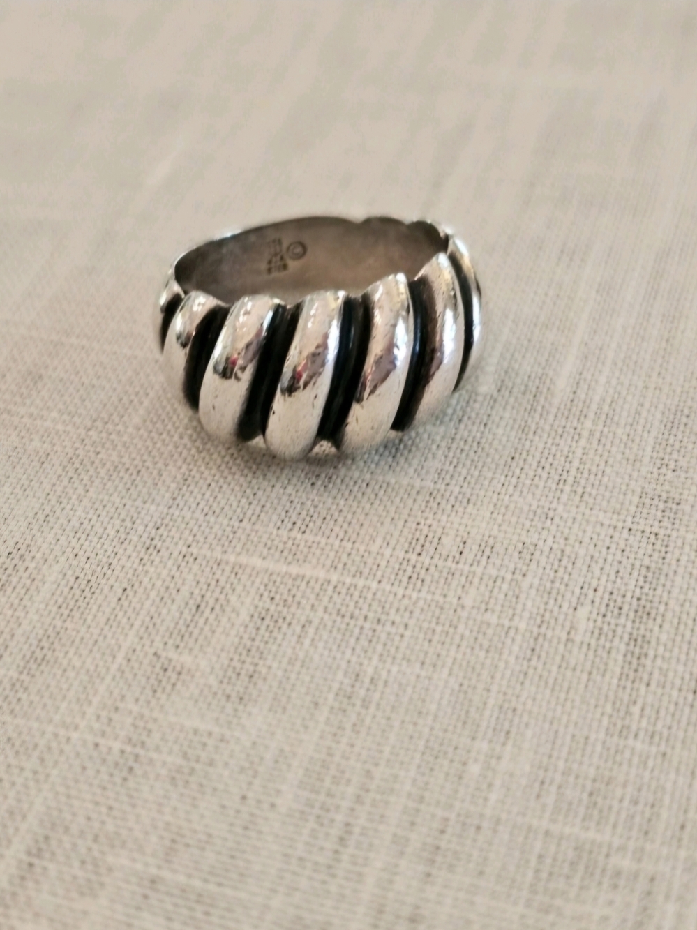 James Avery Super Rare Sterling Silver Wide Ribbed Dome Ring Sz 7.5